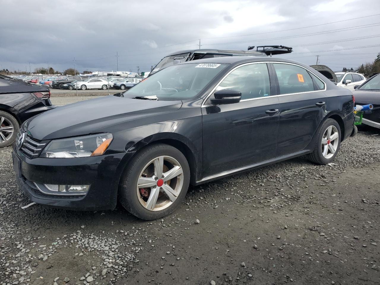 2015 VOLKSWAGEN PASSAT S