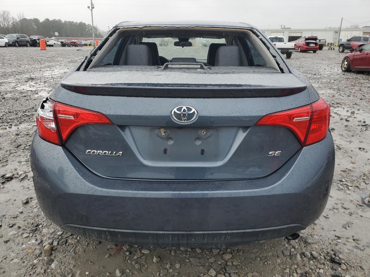 2018 TOYOTA COROLLA L - Image 6