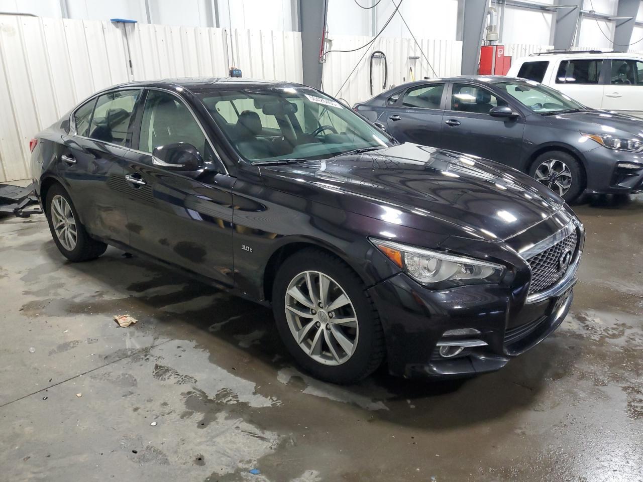 2016 INFINITI Q50 PREMIU - Фото 4