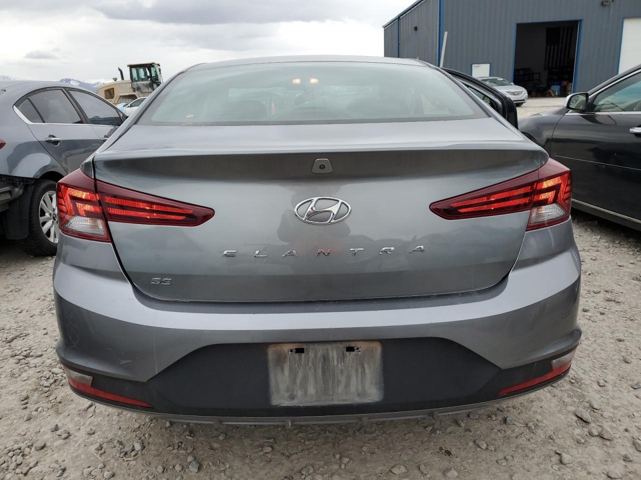 2019 HYUNDAI ELANTRA SE - Фото 6