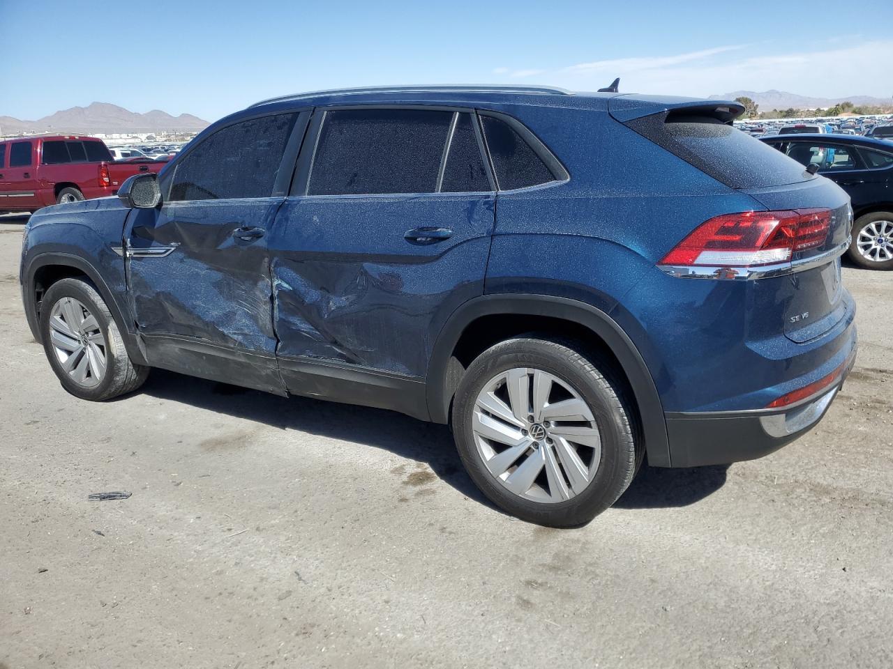 2022 VOLKSWAGEN ATLAS CROS - Фото 2