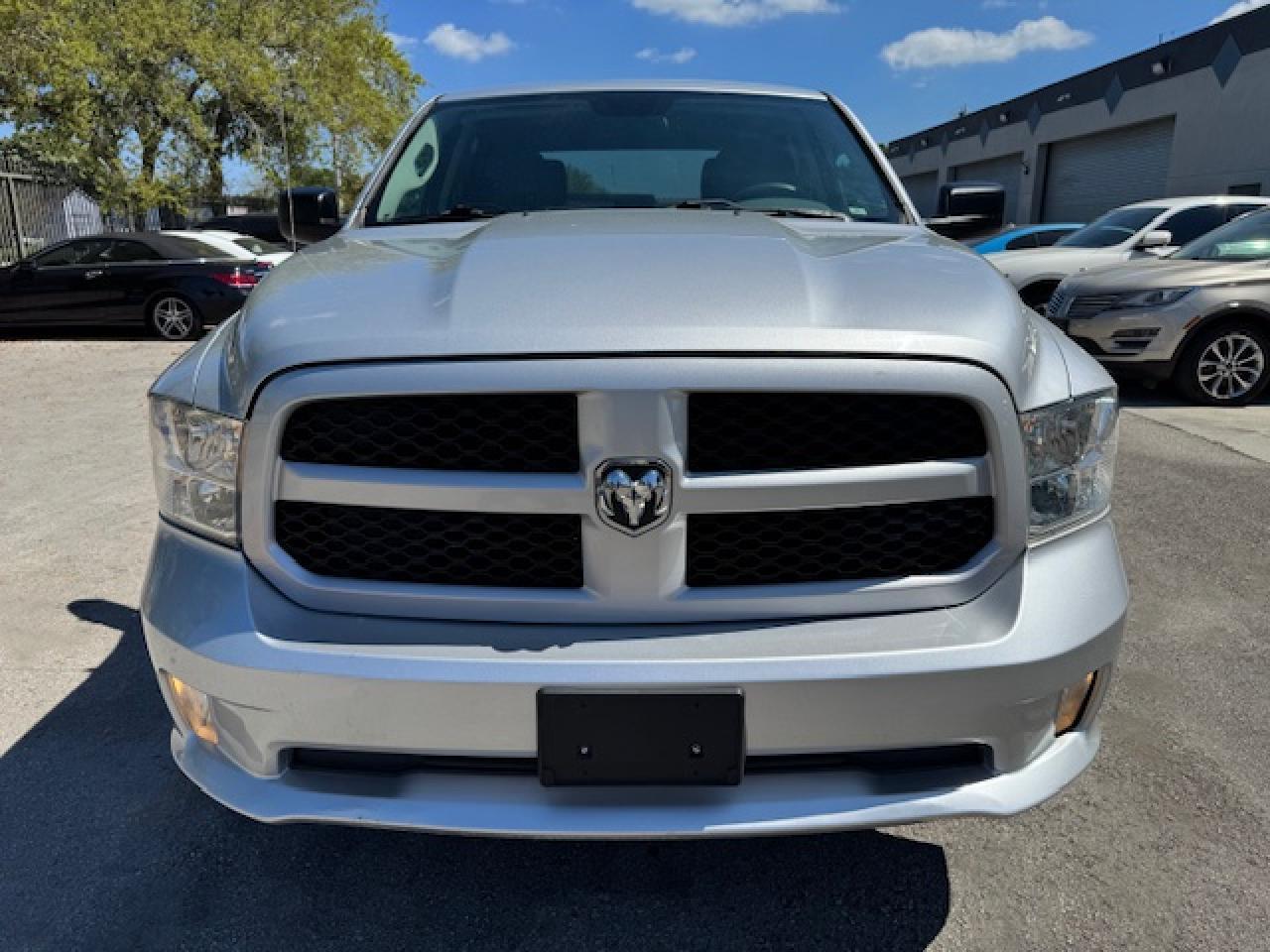 2017 RAM 1500 ST - Image 5