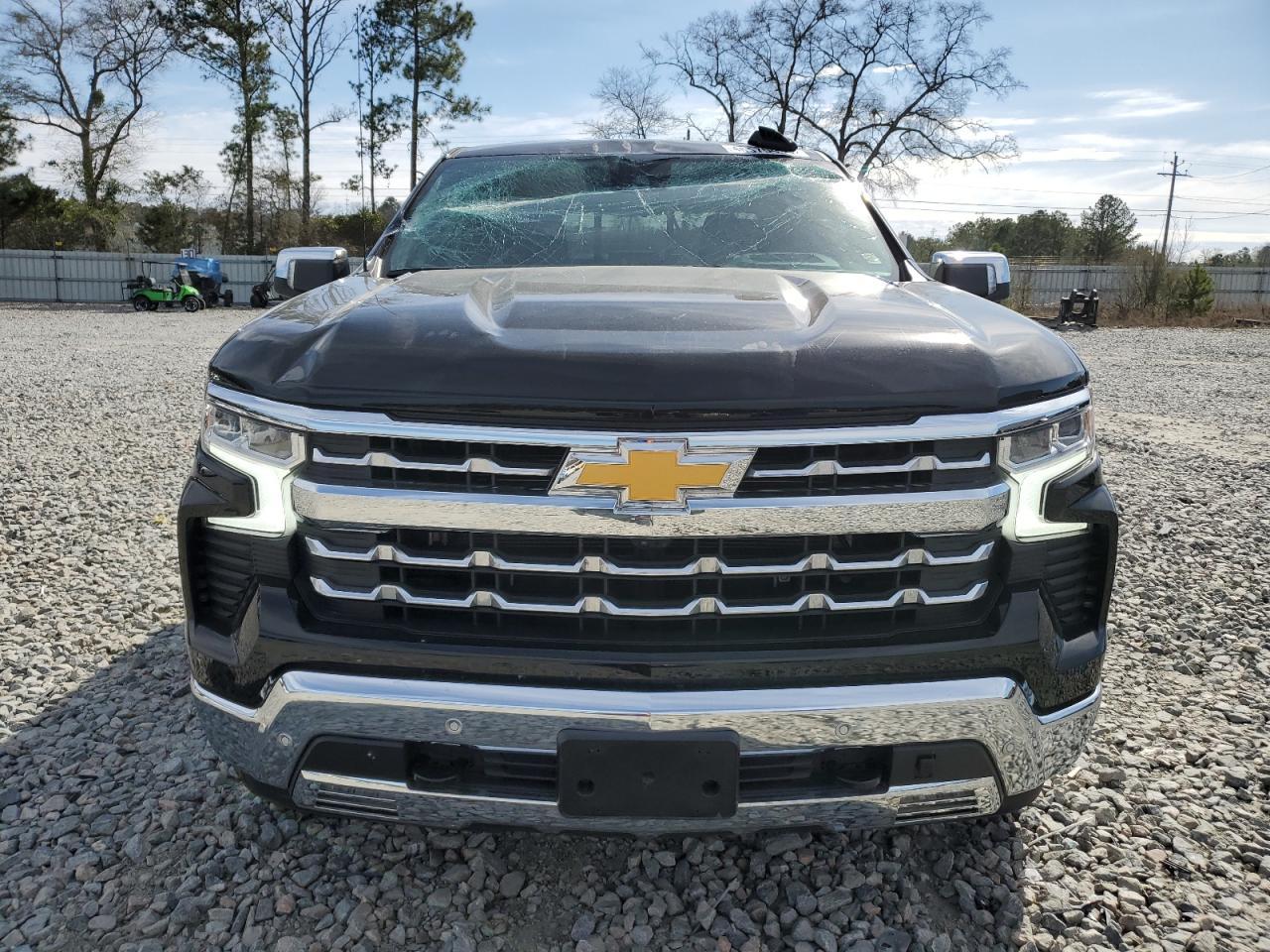 2024 CHEVROLET SILVERADO - Image 5