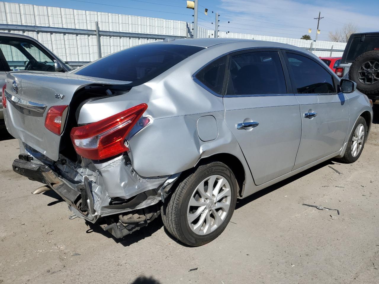 2018 NISSAN SENTRA S - Фото 3