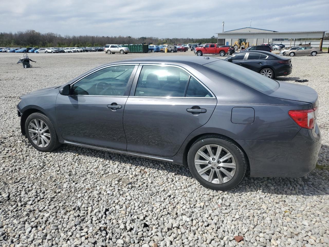 2013 TOYOTA CAMRY L - Image 2
