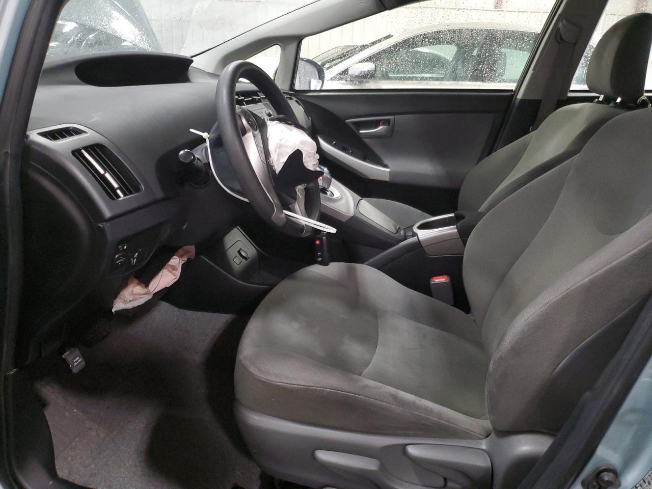 2015 TOYOTA PRIUS - Image 7