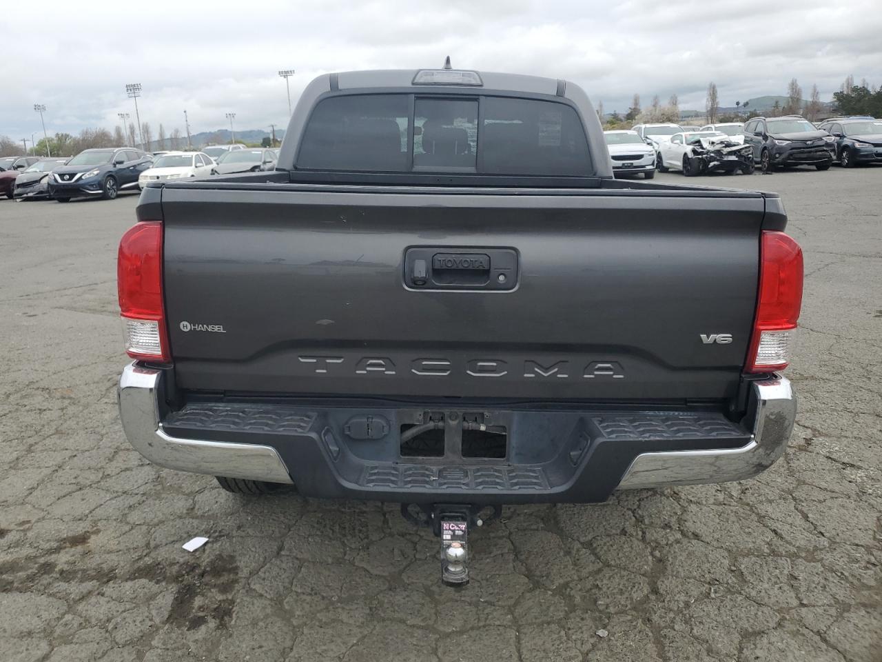 2017 TOYOTA TACOMA DOU - Фото 6