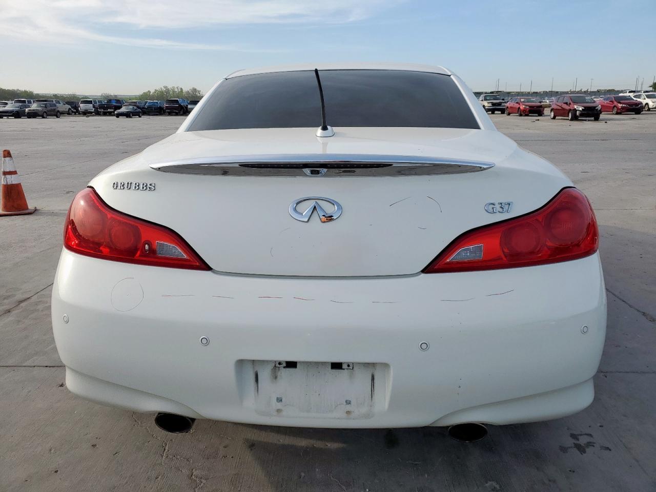 2012 INFINITI G37 BASE - Image 6