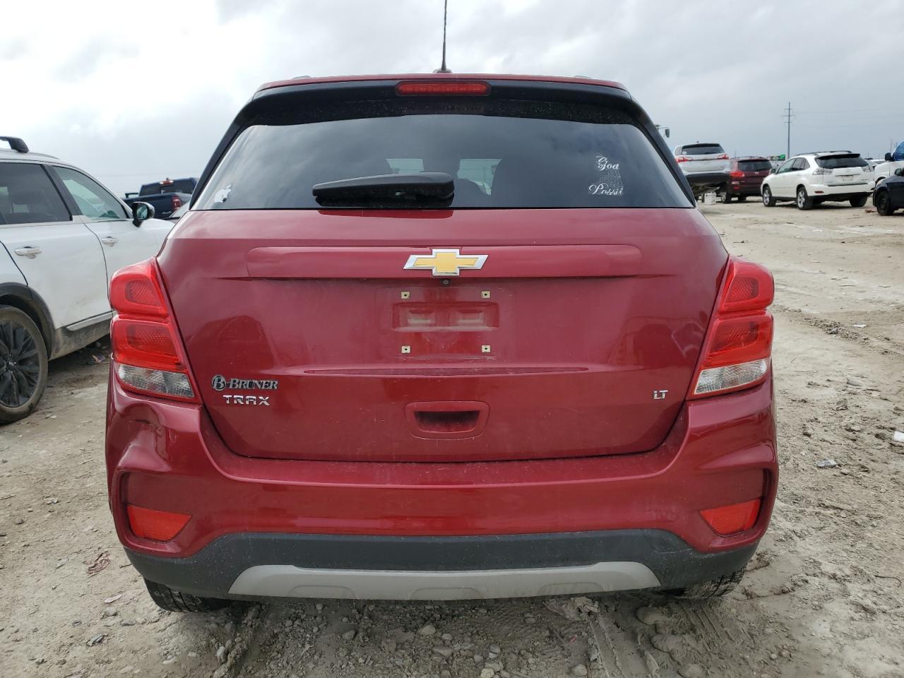 2018 CHEVROLET TRAX 1LT - Image 6