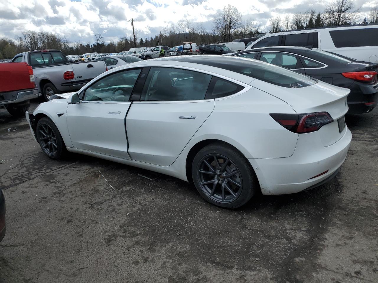 2019 TESLA MODEL 3 - Фото 2