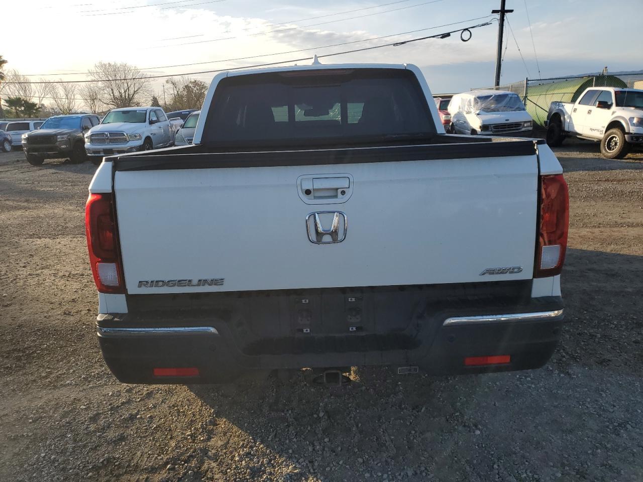 2019 HONDA RIDGELINE - Image 6