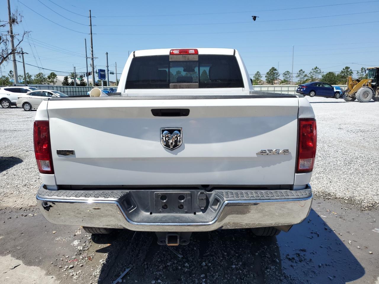 2017 RAM 2500 SLT - Image 6