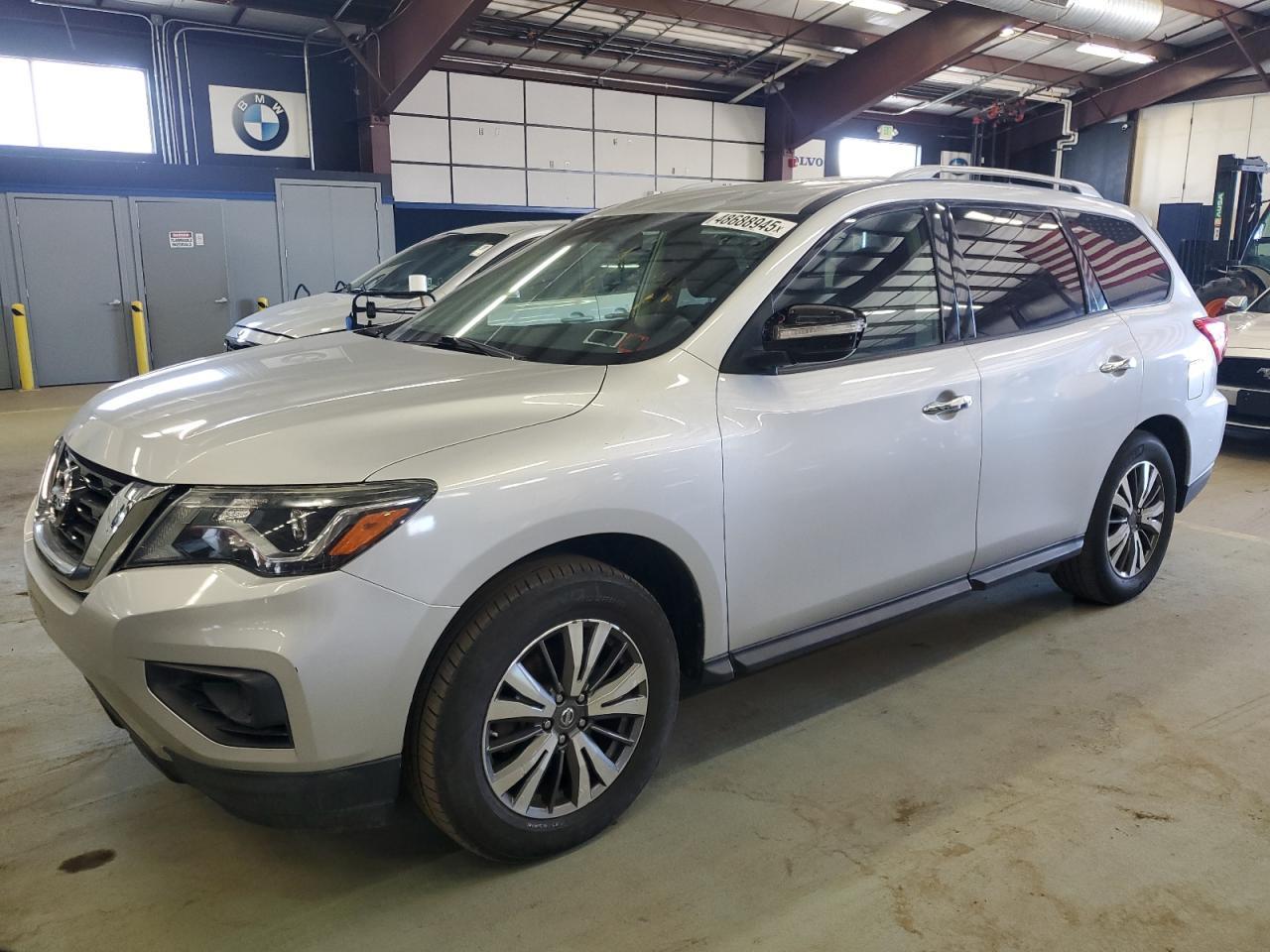 2017 NISSAN PATHFINDER