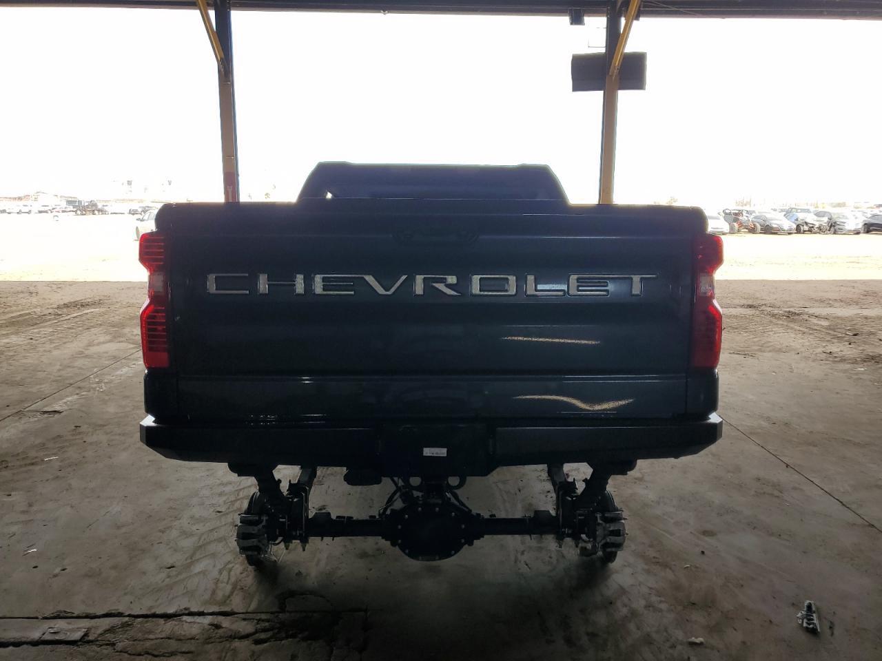 2024 CHEVROLET SILVERADO - Image 6