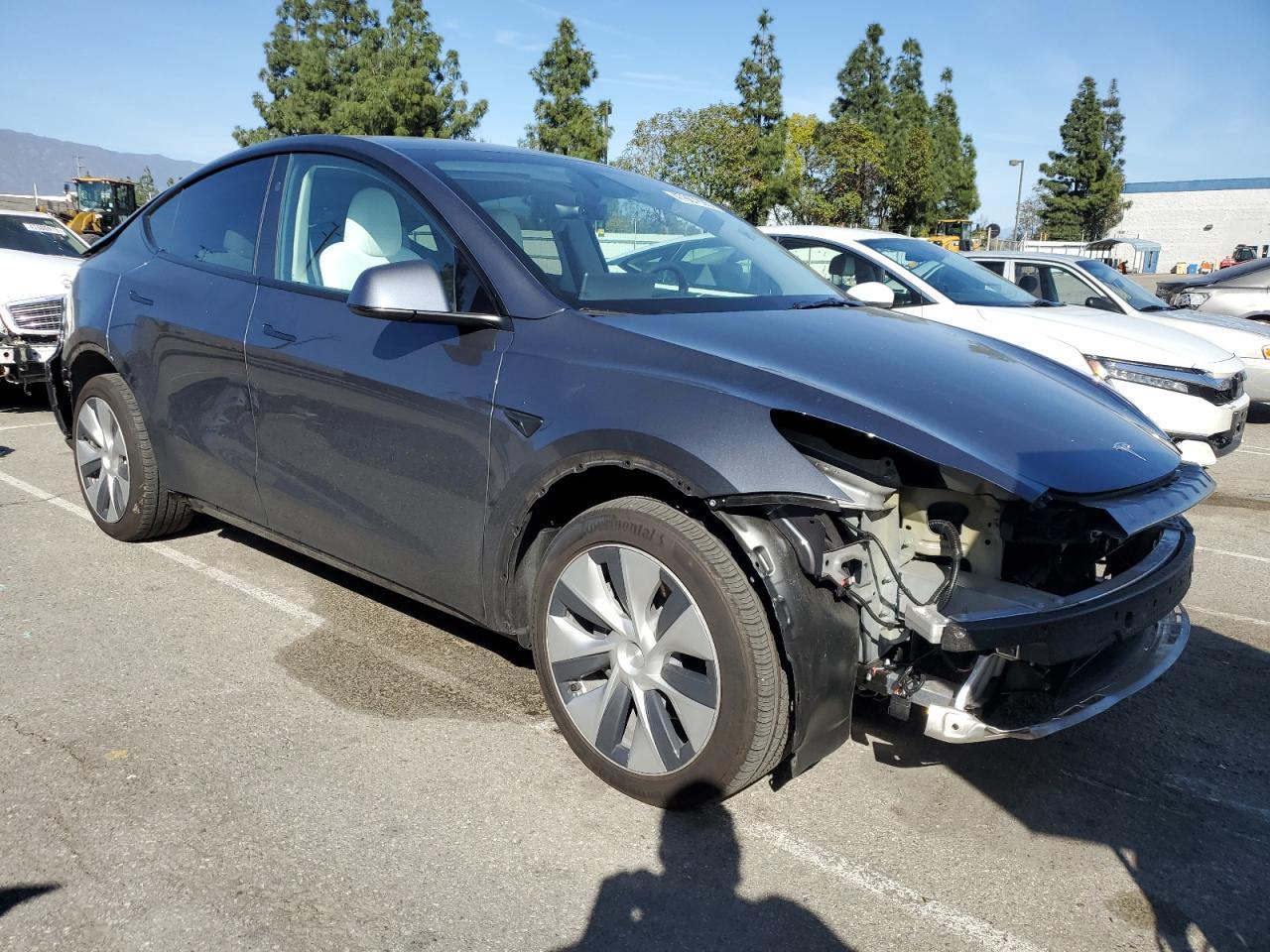 2023 TESLA MODEL Y - Фото 4