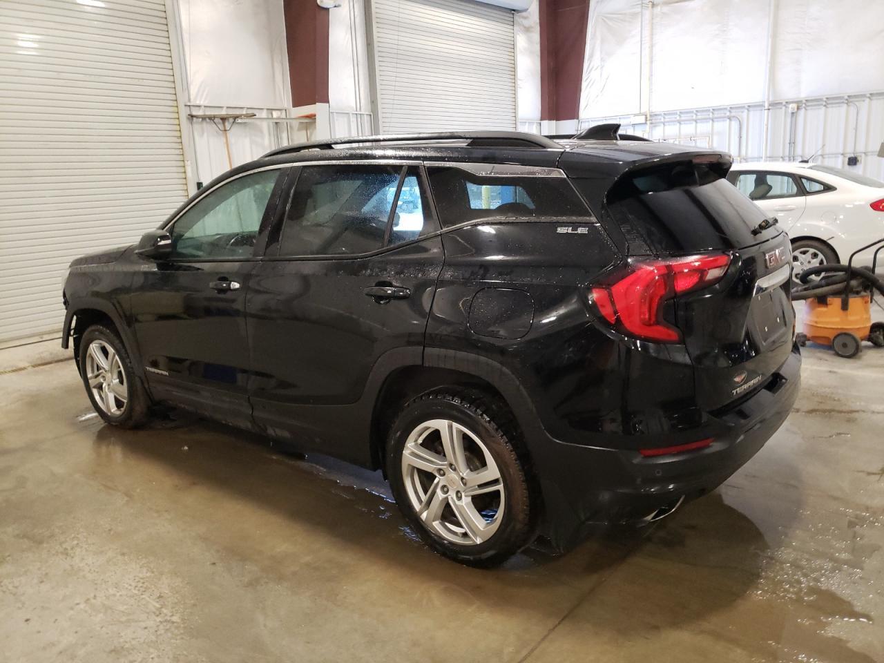 2018 GMC TERRAIN SL - Image 2