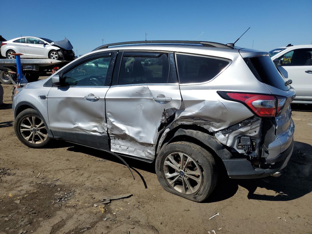 2017 FORD ESCAPE SE - Фото 2