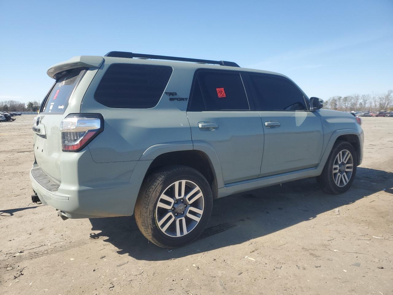 2022 TOYOTA 4RUNNER SR - Image 3