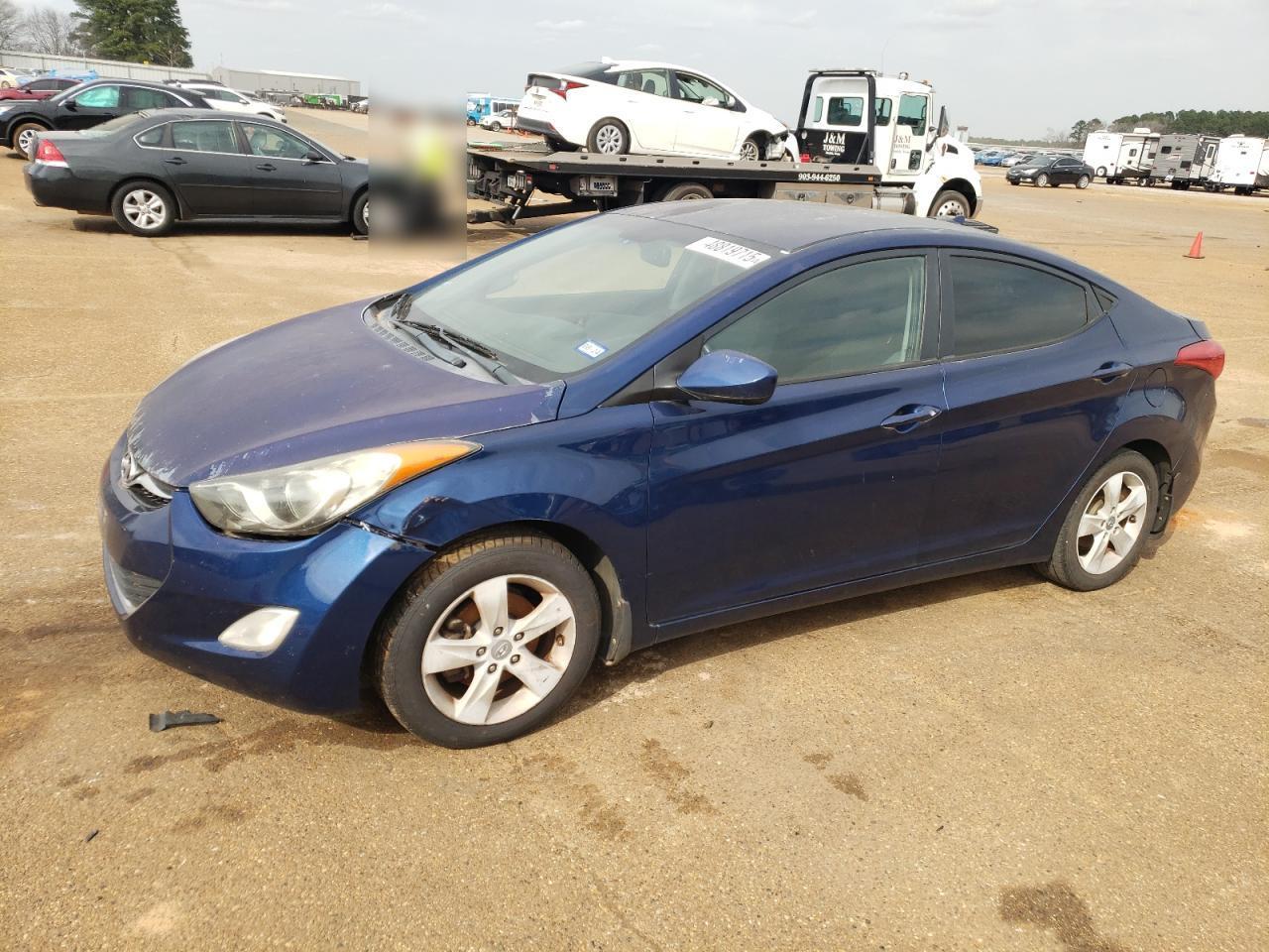 2013 HYUNDAI ELANTRA GL