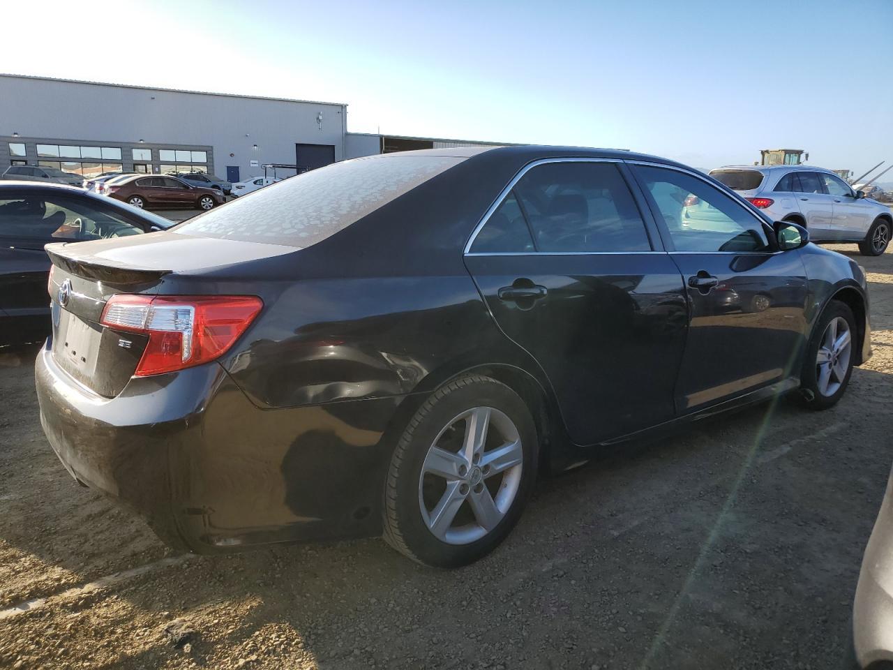 2014 TOYOTA CAMRY L - Фото 3