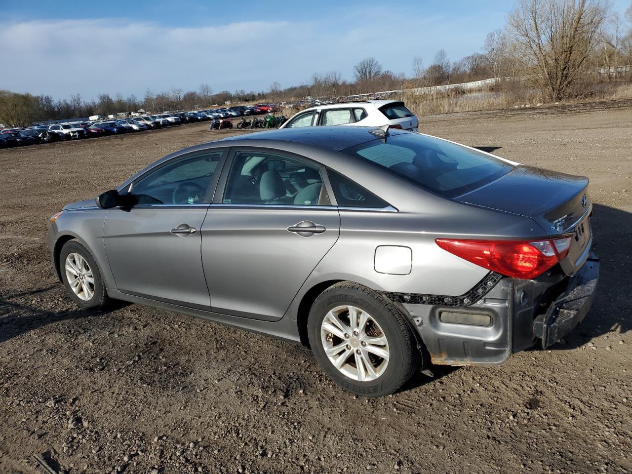 2011 HYUNDAI SONATA GLS - Фото 2