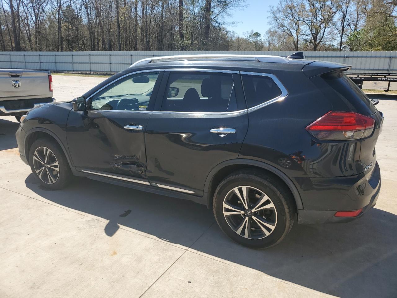 2017 NISSAN ROGUE S - Фото 2