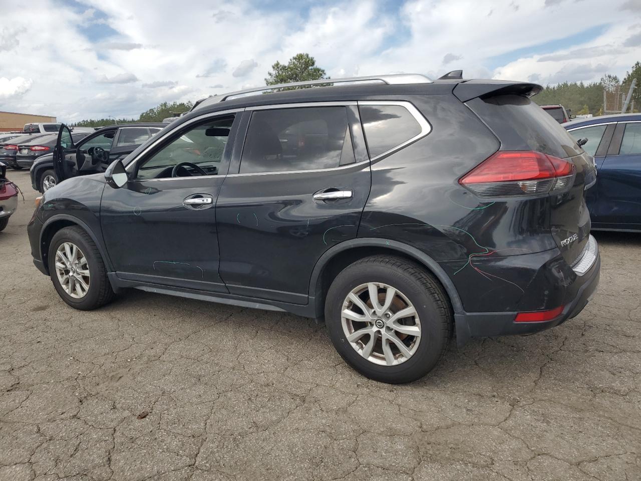 2017 NISSAN ROGUE S - Фото 2