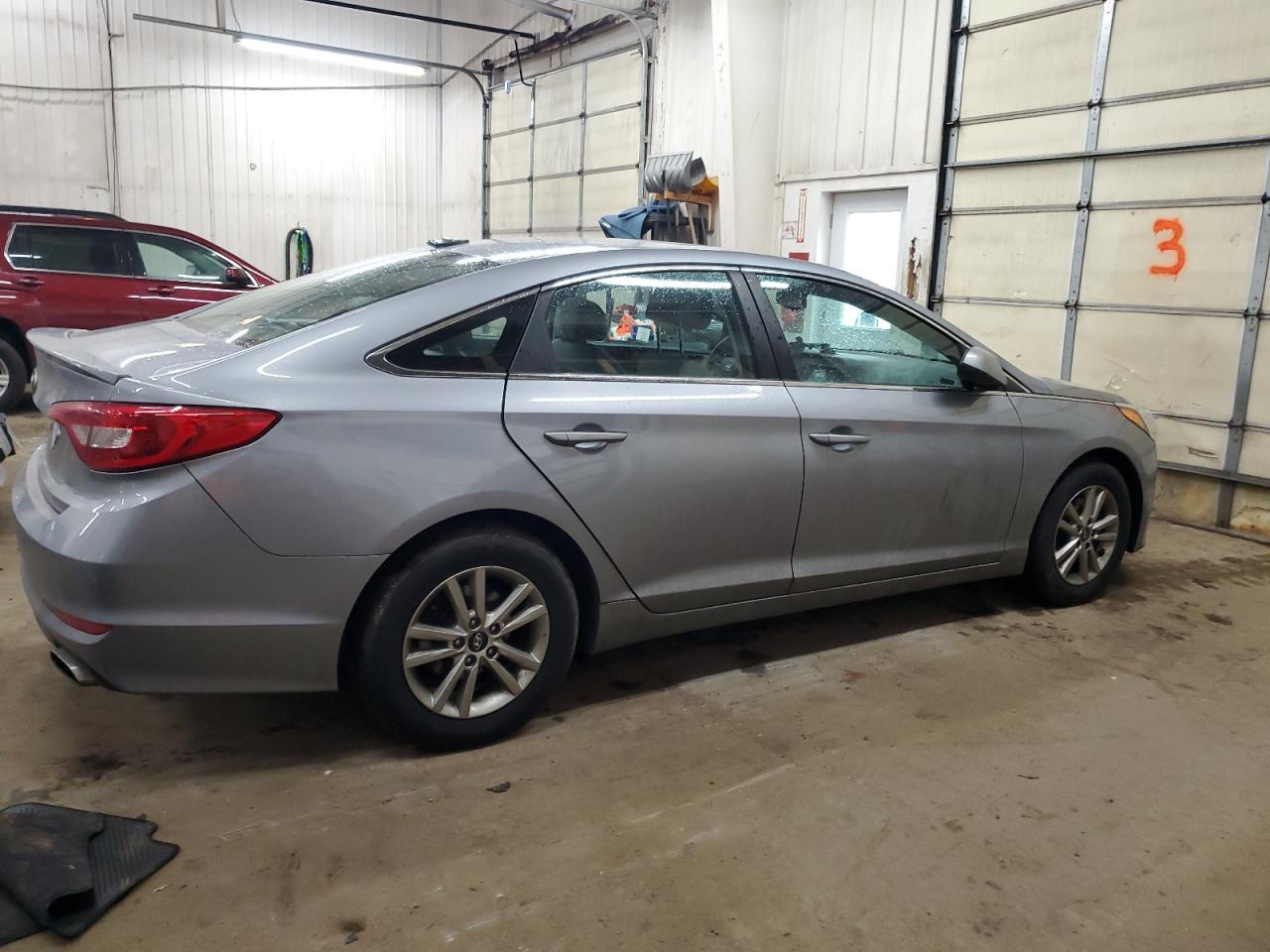 2017 HYUNDAI SONATA SE - Фото 3