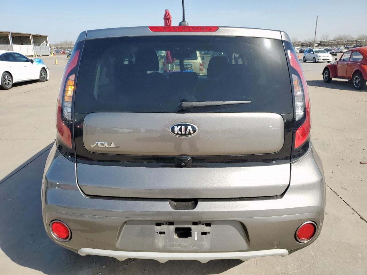 2019 KIA SOUL + - Image 6