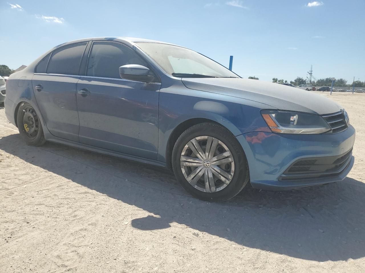 2017 VOLKSWAGEN JETTA S - Фото 4