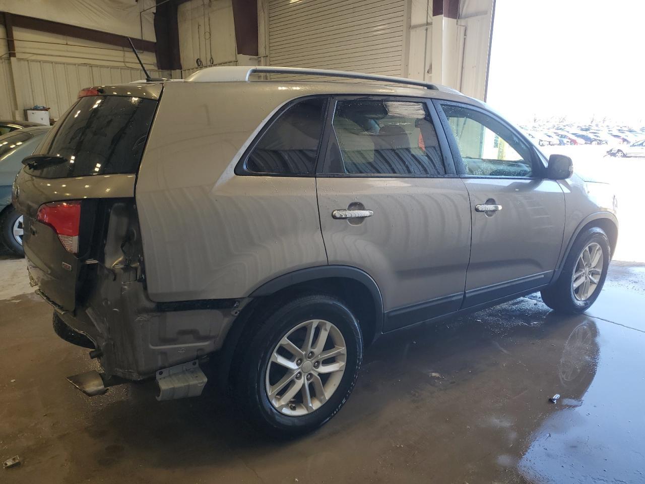 2015 KIA SORENTO LX - Image 3