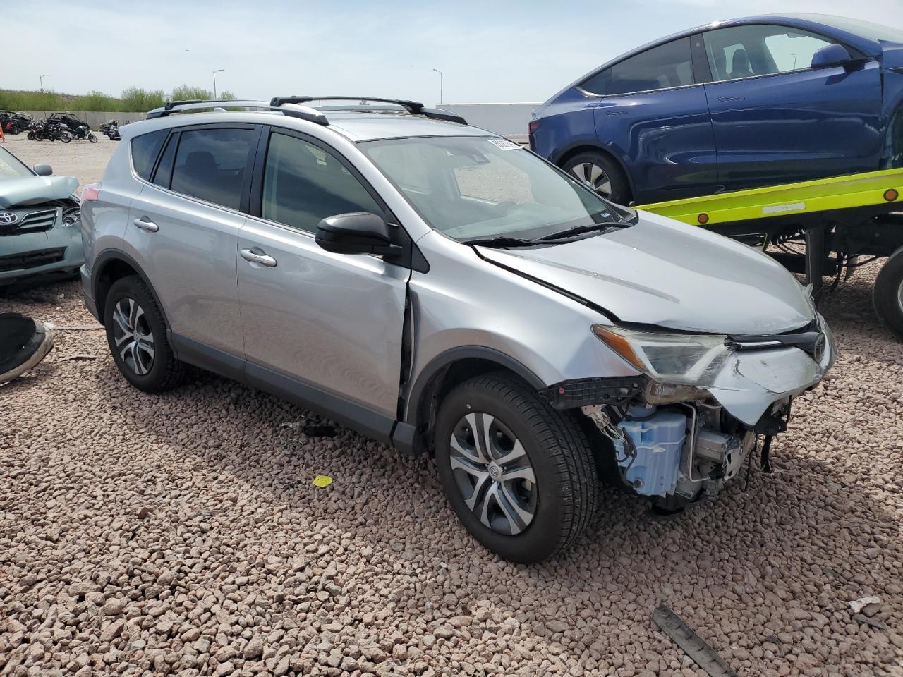 2018 TOYOTA RAV4 LE - Фото 4