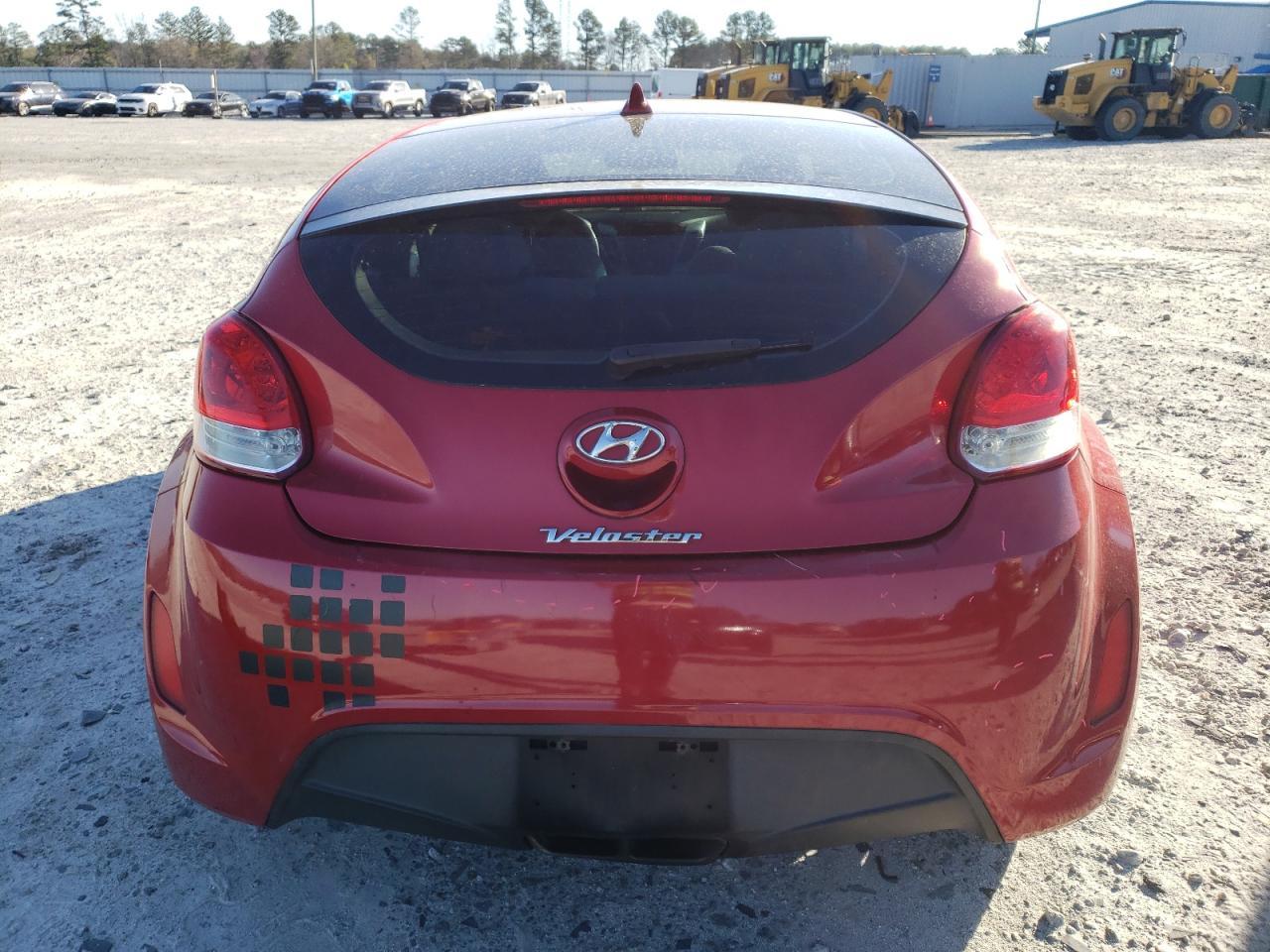 2013 HYUNDAI VELOSTER - Фото 6
