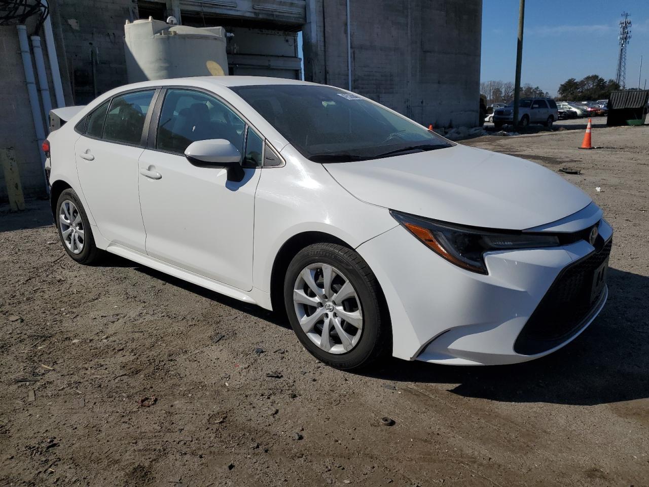 2021 TOYOTA COROLLA LE - Фото 4