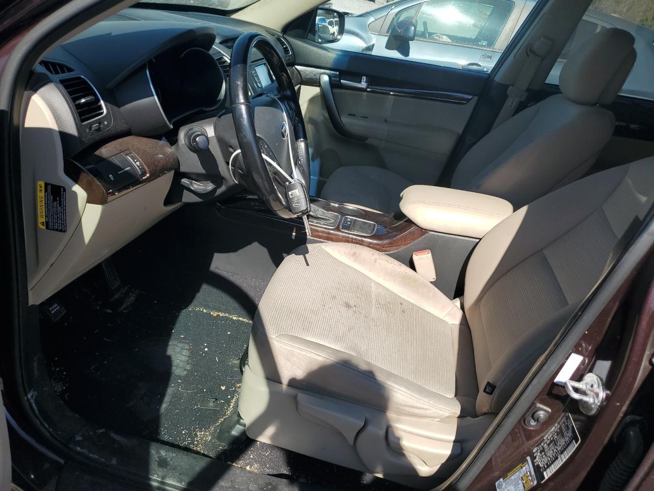 2014 KIA SORENTO LX - Image 7