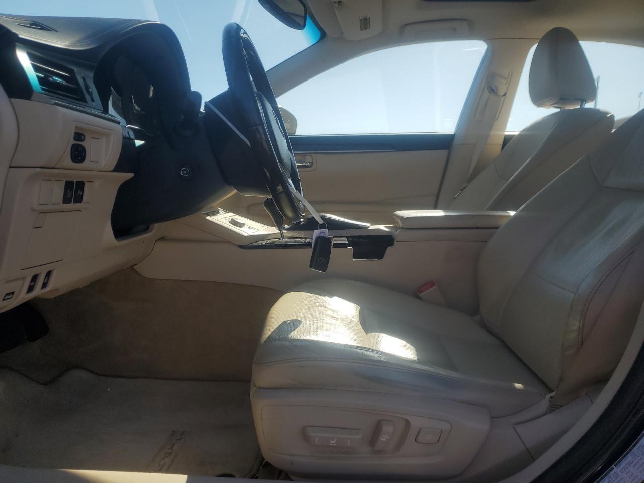 2014 LEXUS ES 350 - Image 7