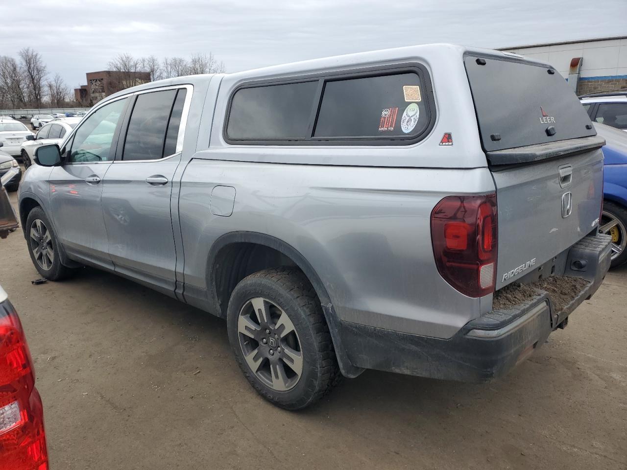 2019 HONDA RIDGELINE - Image 2