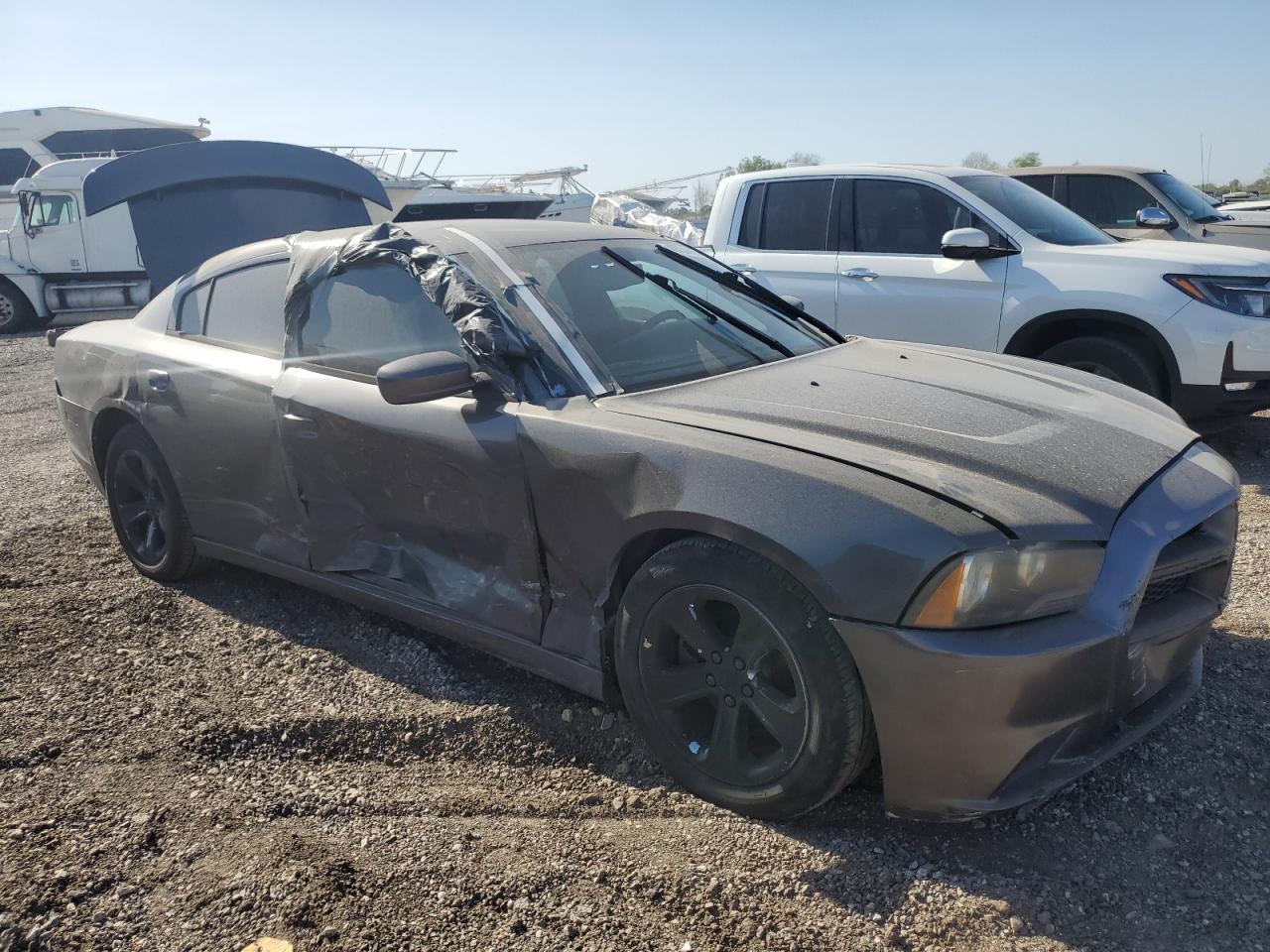 2013 DODGE CHARGER SE - Фото 4