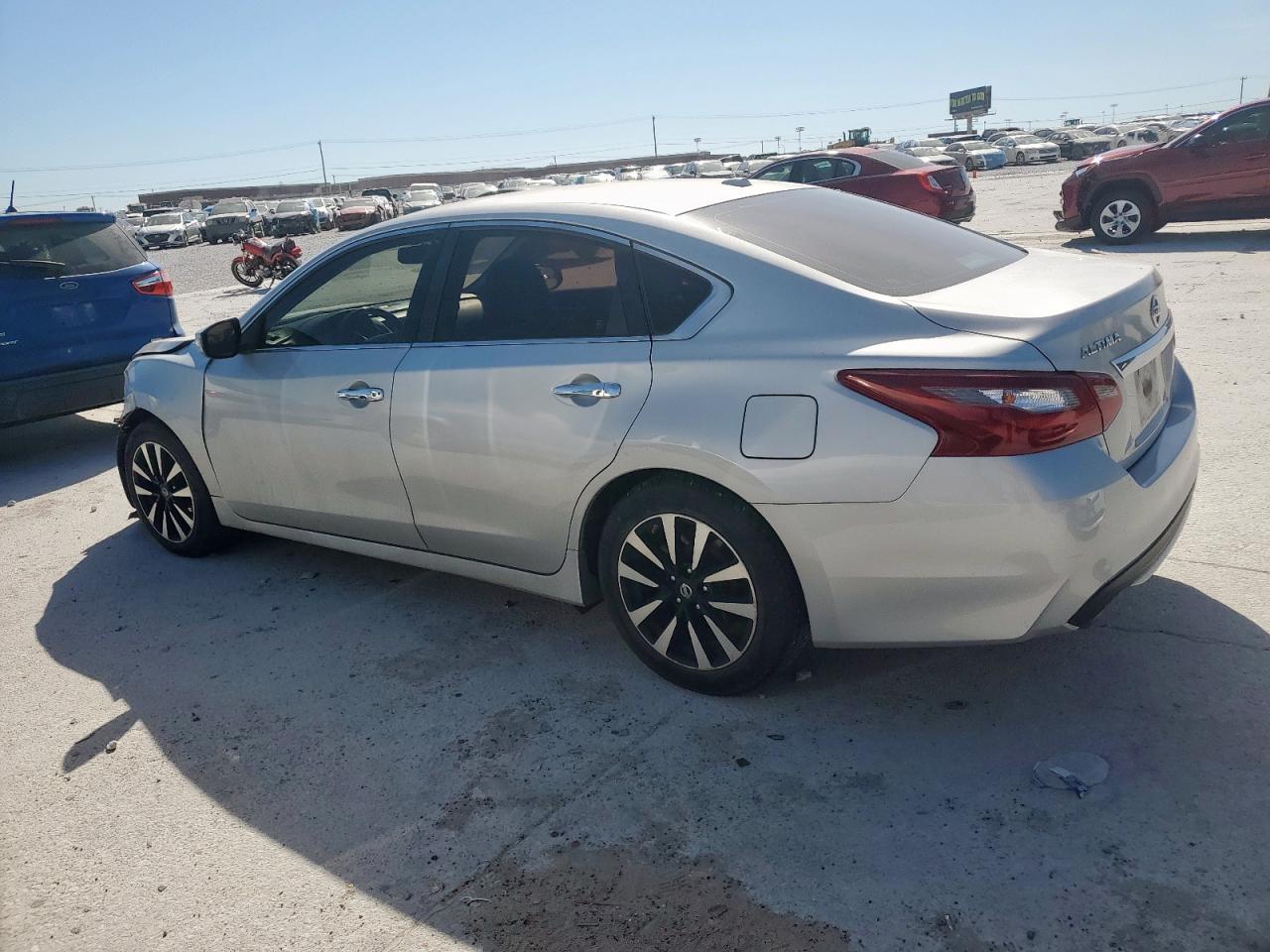 2018 NISSAN ALTIMA 2.5 - Фото 2
