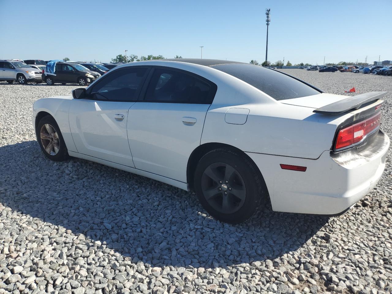 2014 DODGE CHARGER SE - Фото 2