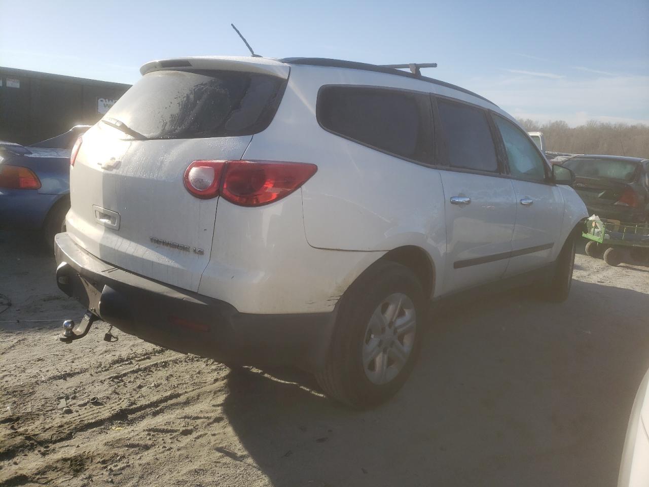 2012 CHEVROLET TRAVERSE L - Image 3