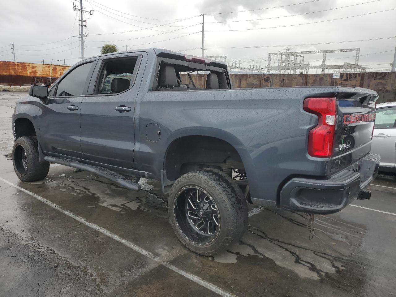 2019 CHEVROLET SILVERADO - Фото 2