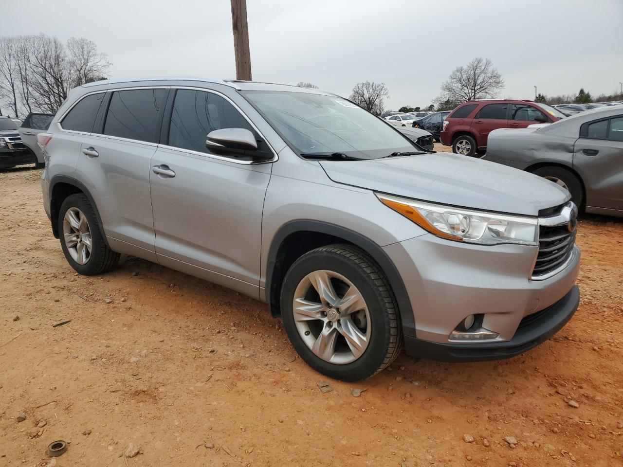 2015 TOYOTA HIGHLANDER - Фото 4
