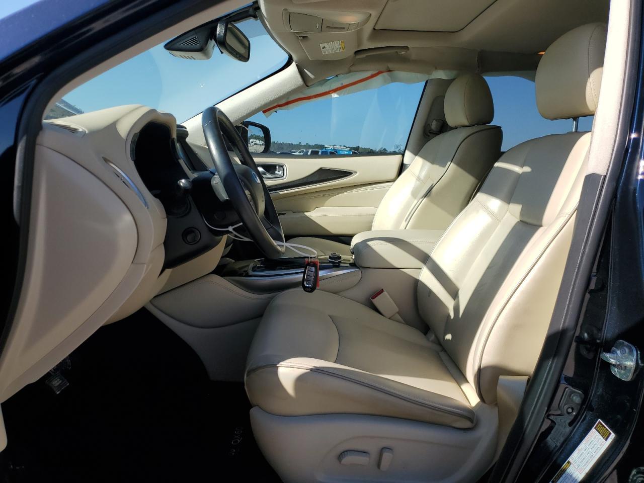 2019 INFINITI QX60 LUXE - Image 7