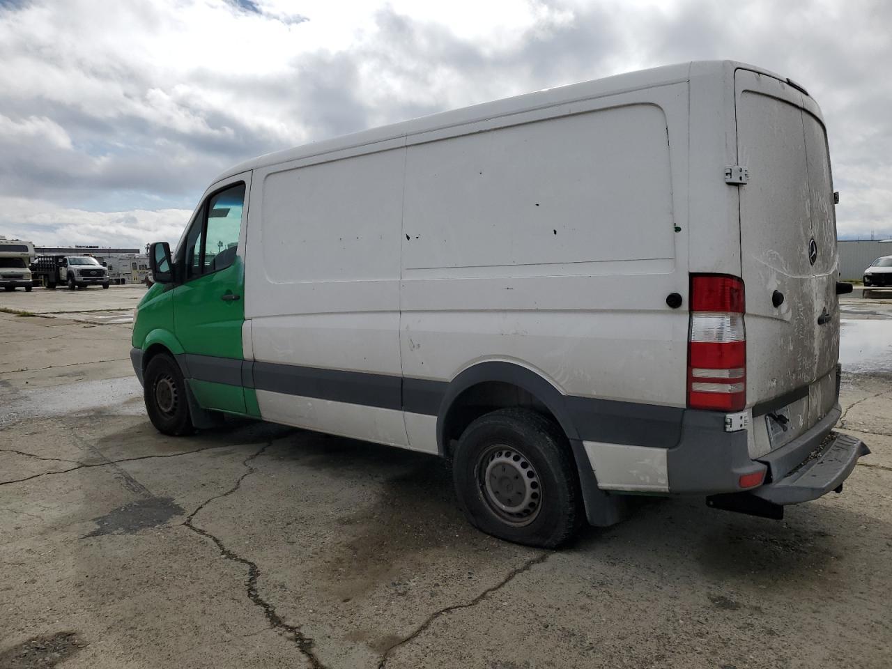 2013 MERCEDES-BENZ SPRINTER 2 - Image 2