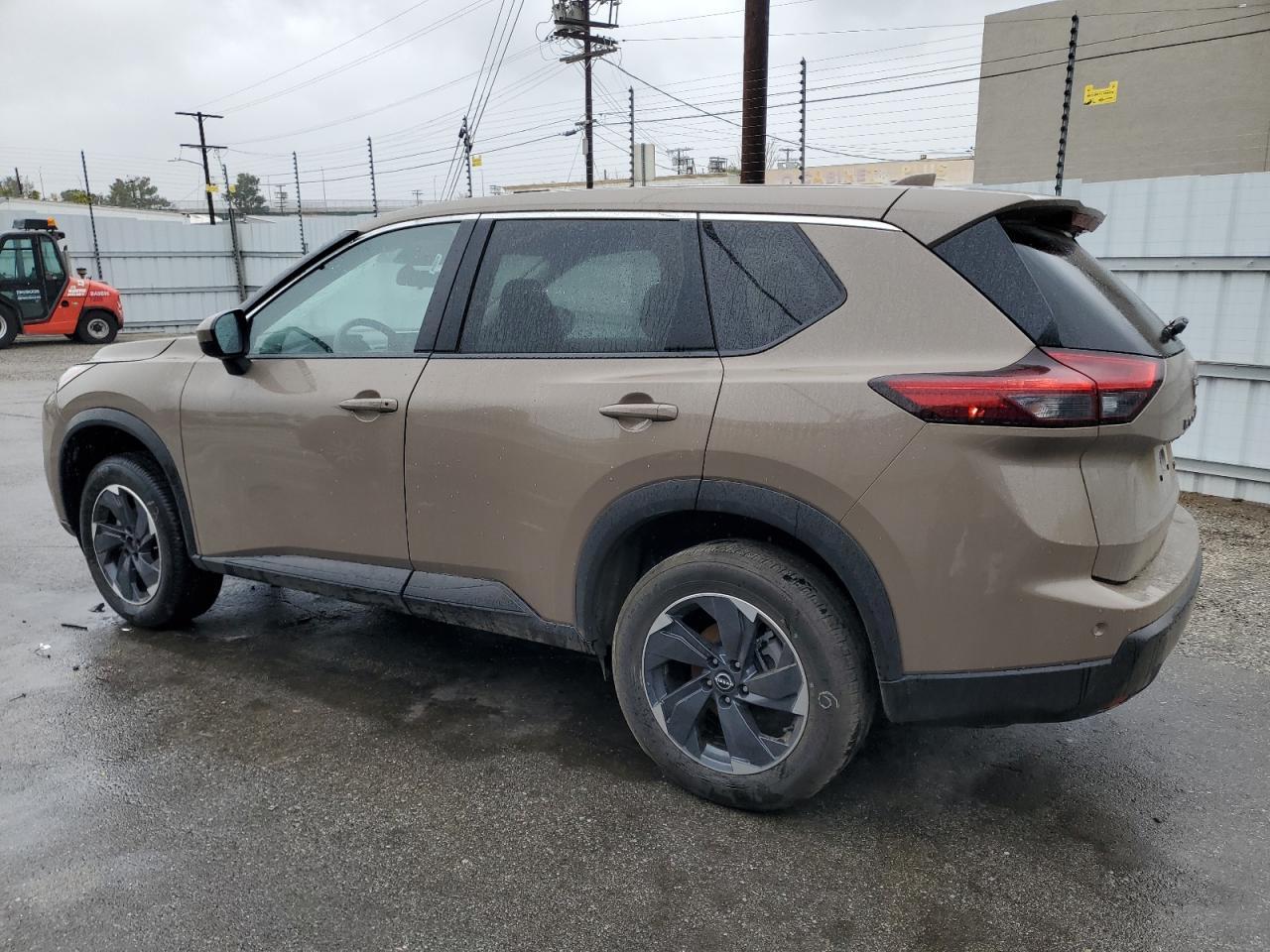 2024 NISSAN ROGUE SV - Image 2