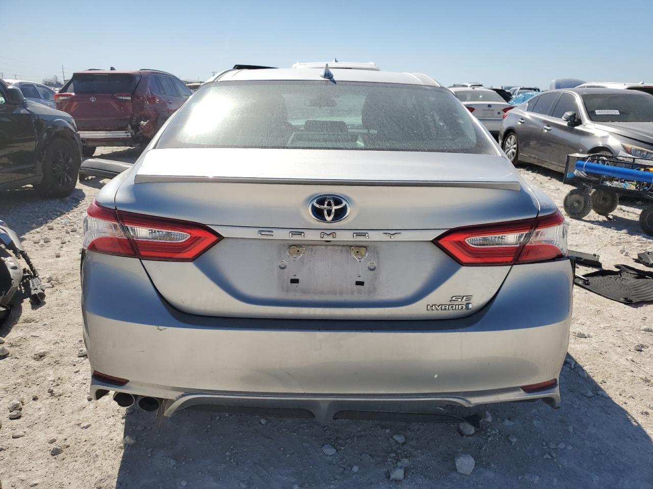 2020 TOYOTA CAMRY SE - Фото 6