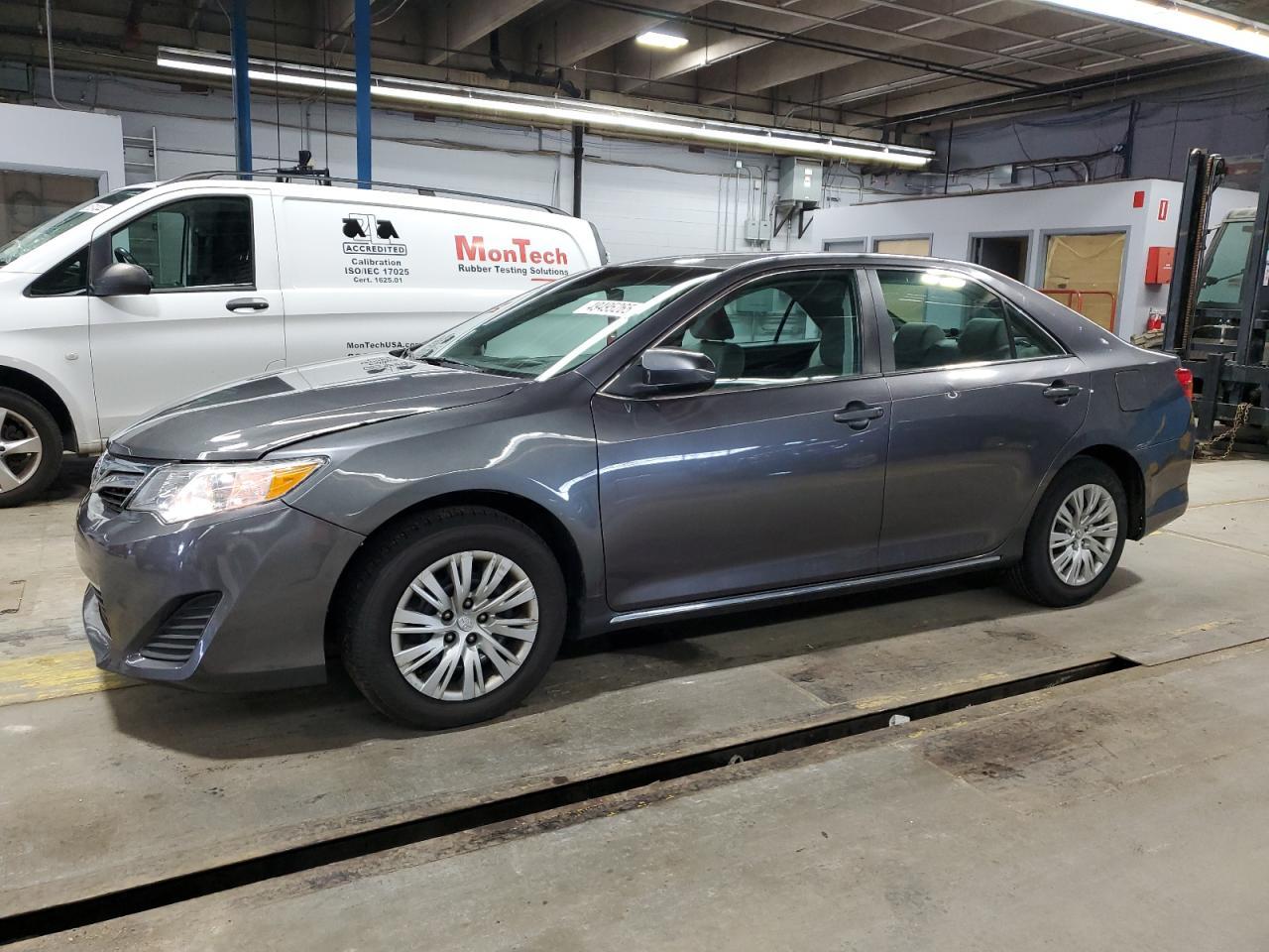 2014 TOYOTA CAMRY L