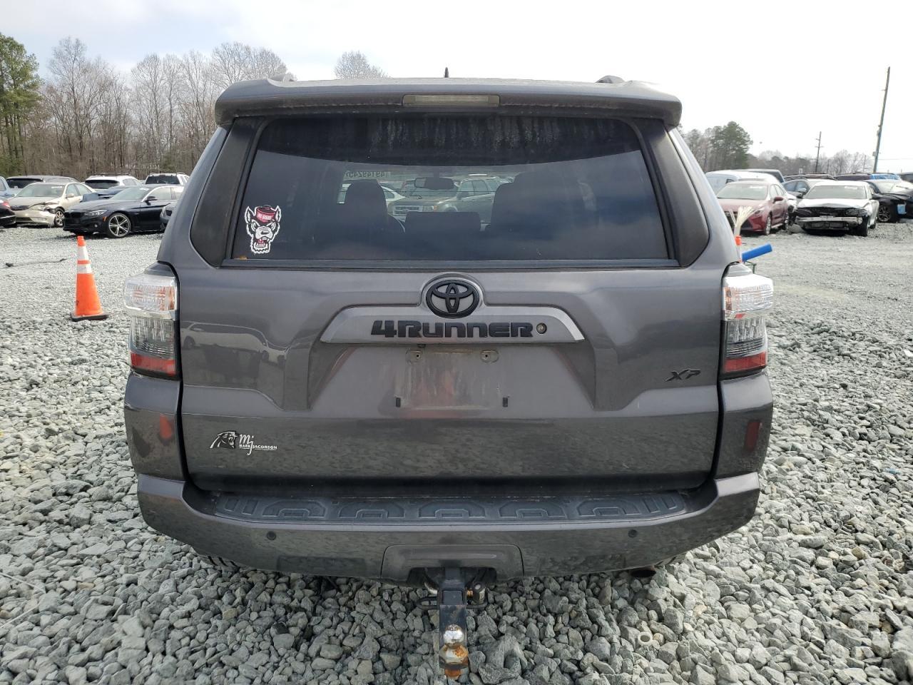 2019 TOYOTA 4RUNNER SR - Фото 6