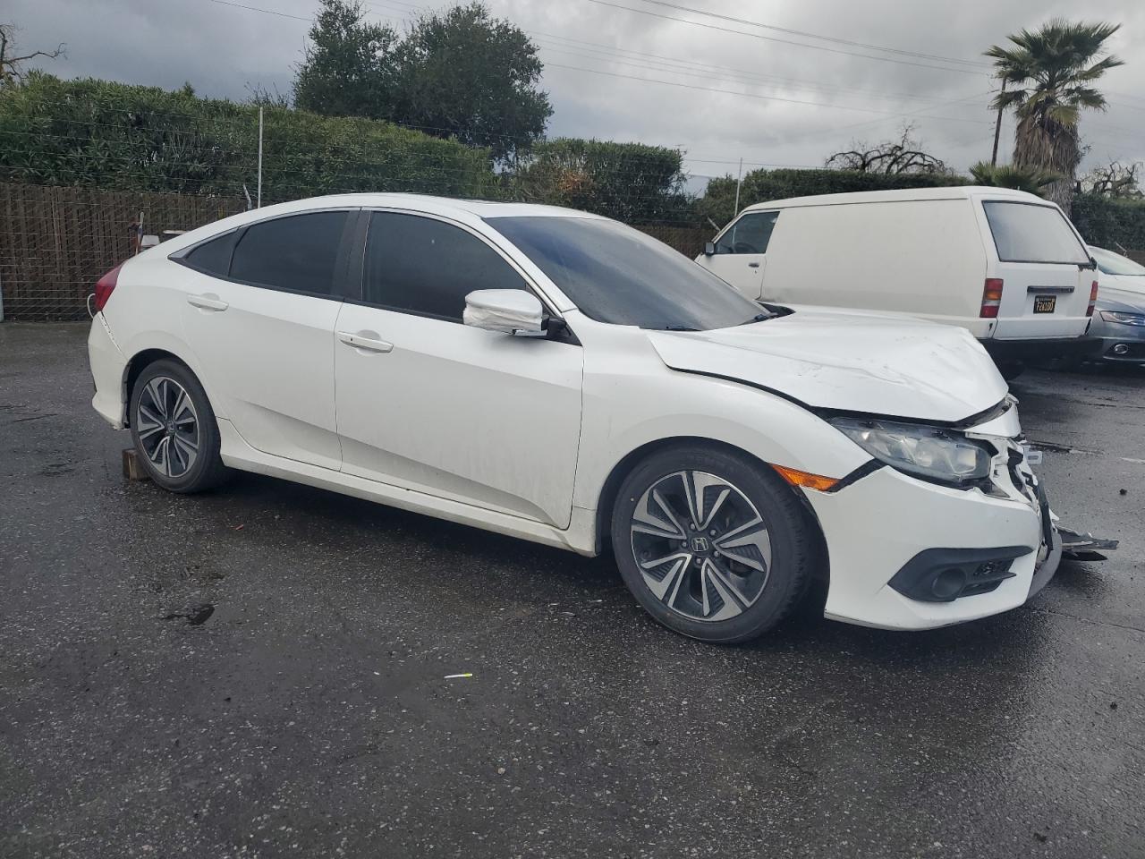 2016 HONDA CIVIC EX - Image 4
